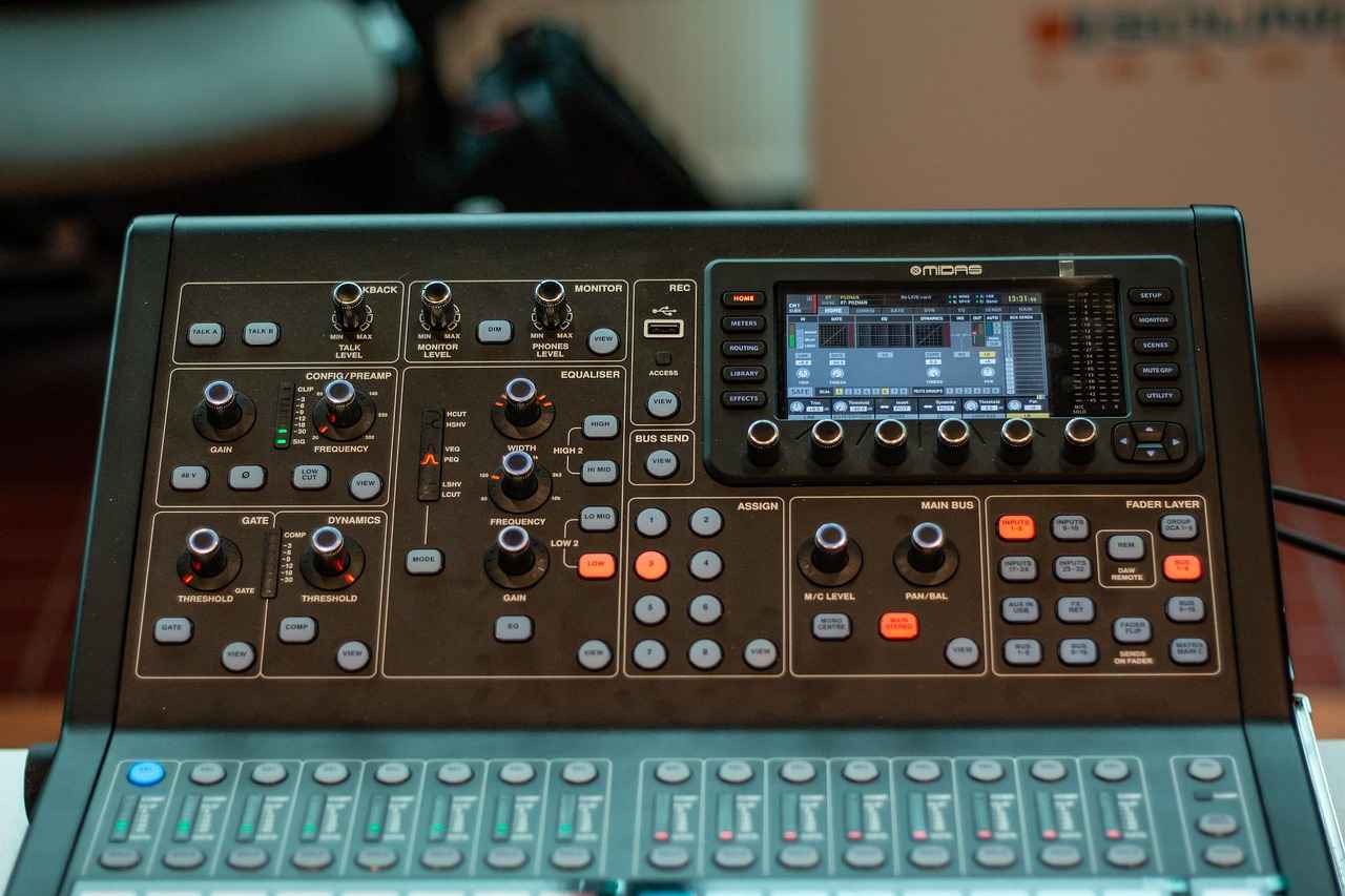 Best Acoustic Room Dividers vs. Soundproof Panels: Do They Work? Best Acoustic Room Dividers vs. Soundproof Panels: Do They Work?