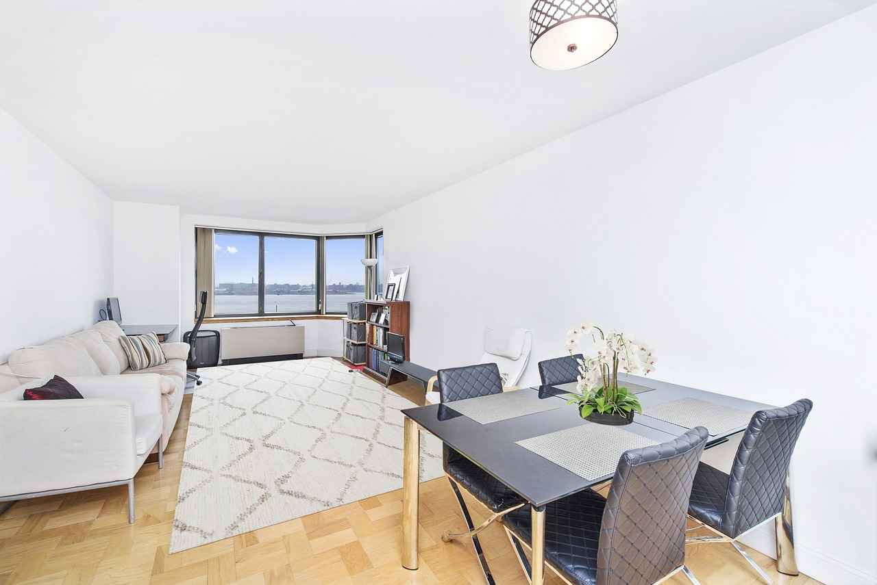 Top Brands for Folding Room Dividers