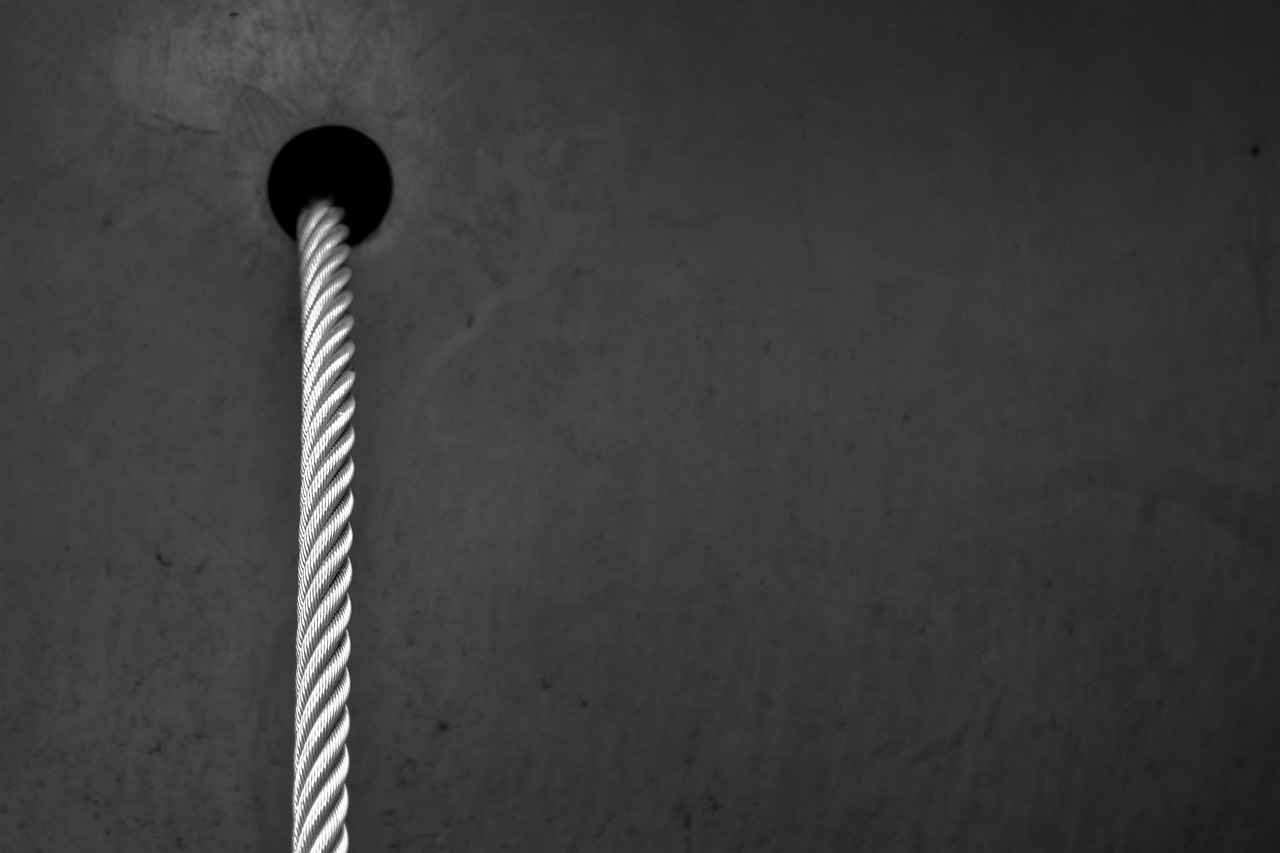 DIY Rope Room Divider: A Minimalist & Boho Solution DIY Rope Room Divider: A Minimalist & Boho Solution