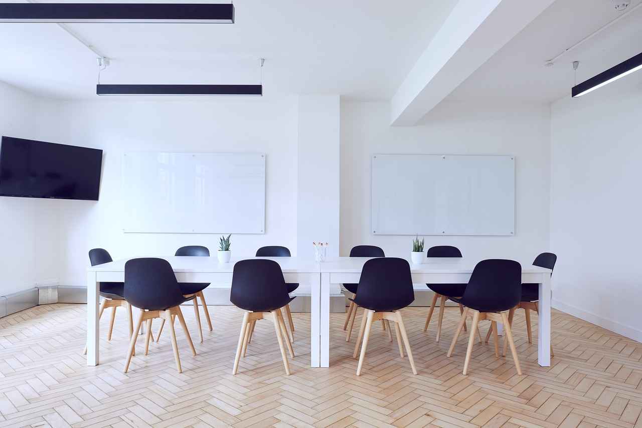 How to Measure and Cut Your Wood Panels?
