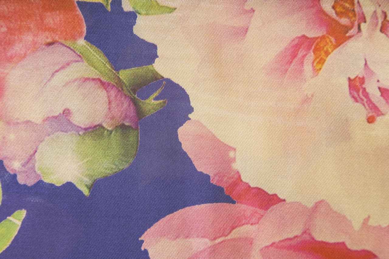 No-Sew DIY Fabric Room Divider (Perfect for Beginners!) No-Sew DIY Fabric Room Divider (Perfect for Beginners!)